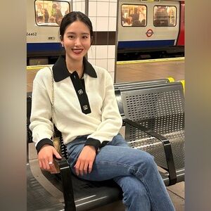 Chanel 23A 100% Cashmere Waffle-Knit Polo Sweater｜ 40